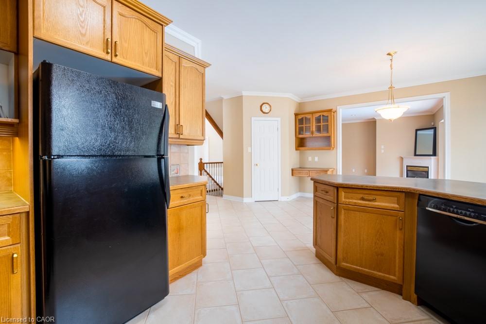 8 Sophie Court Property Photo 14