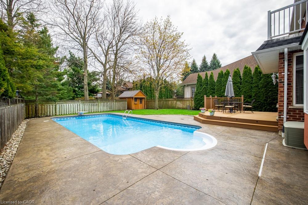 8 Sophie Court Property Photo 41