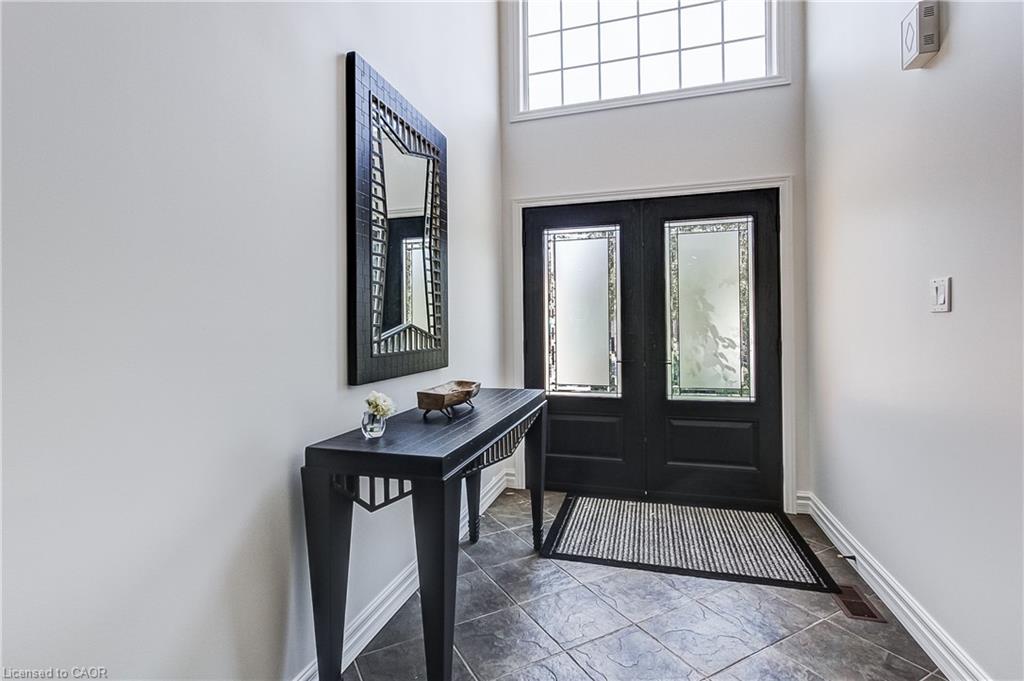 481 Heath Street Property Photo 4