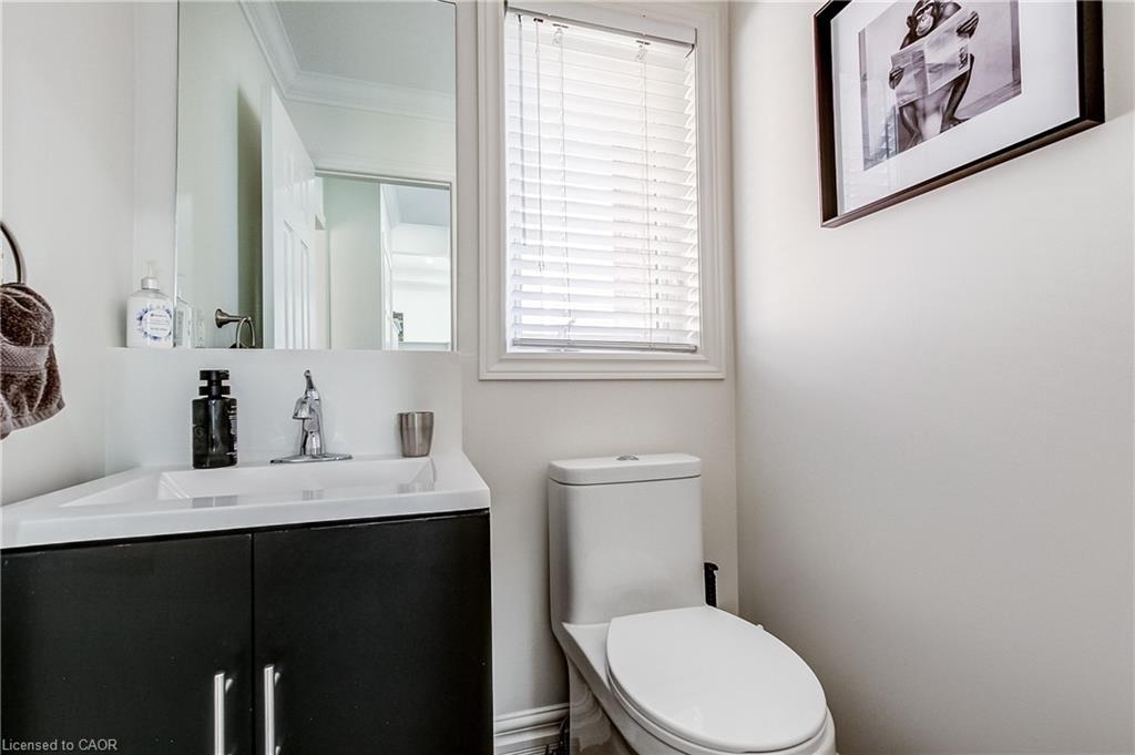 481 Heath Street Property Photo 24