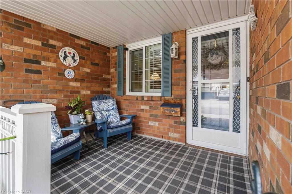 4122 Hazelnut Court Property Photo 3