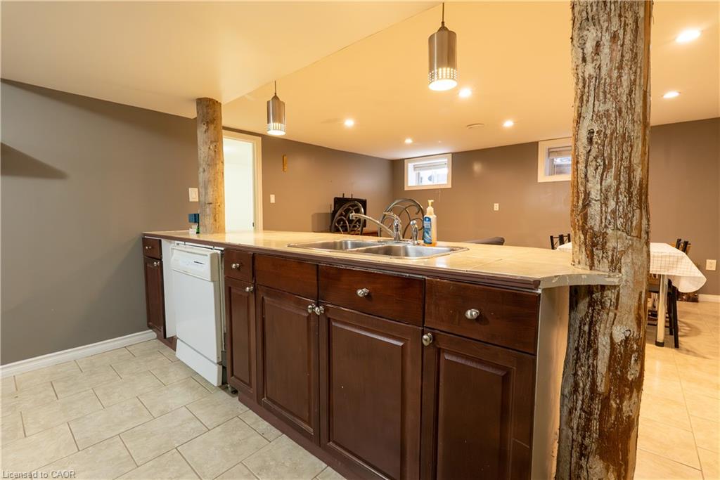 293 Charette Street Property Photo 30