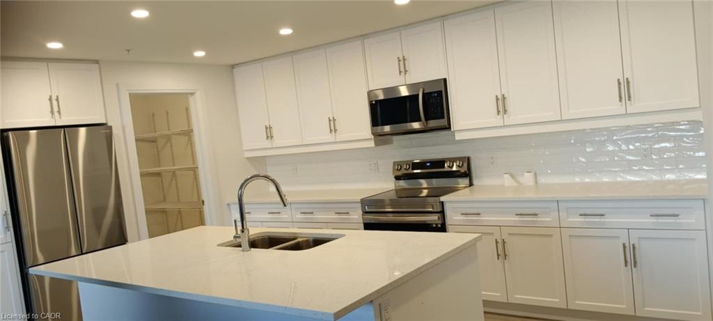 401-99b Farley Road Property Photo 11