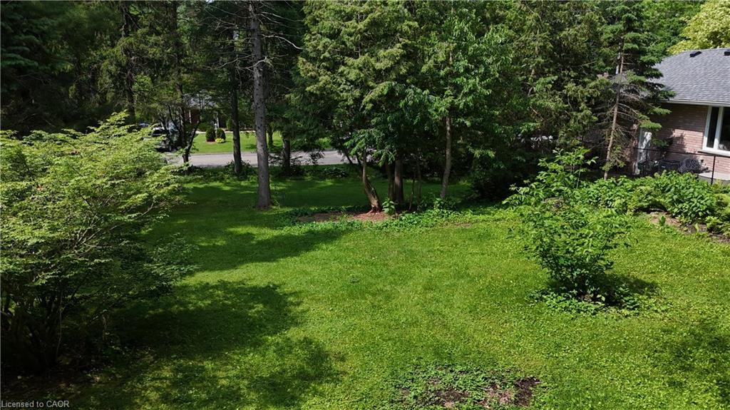 152 Mccall Crescent Property Photo 6