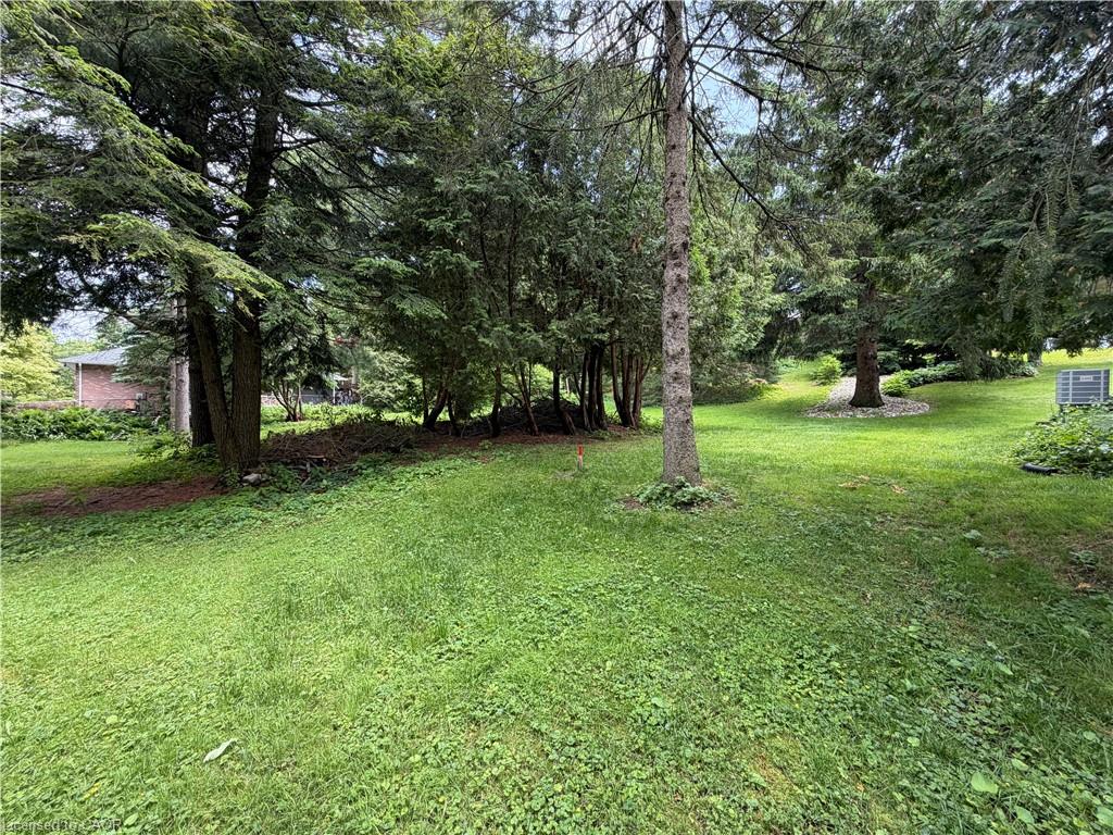 152 Mccall Crescent Property Photo 21