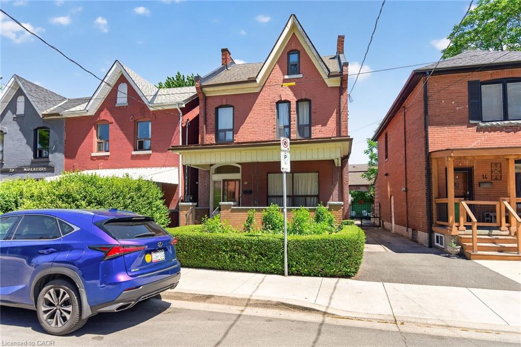 16 Mulberry Street Property Photo 4