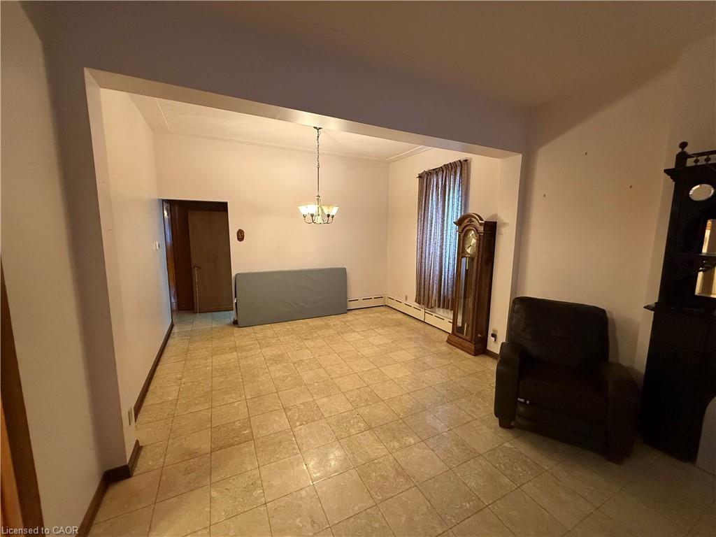16 Mulberry Street Property Photo 9