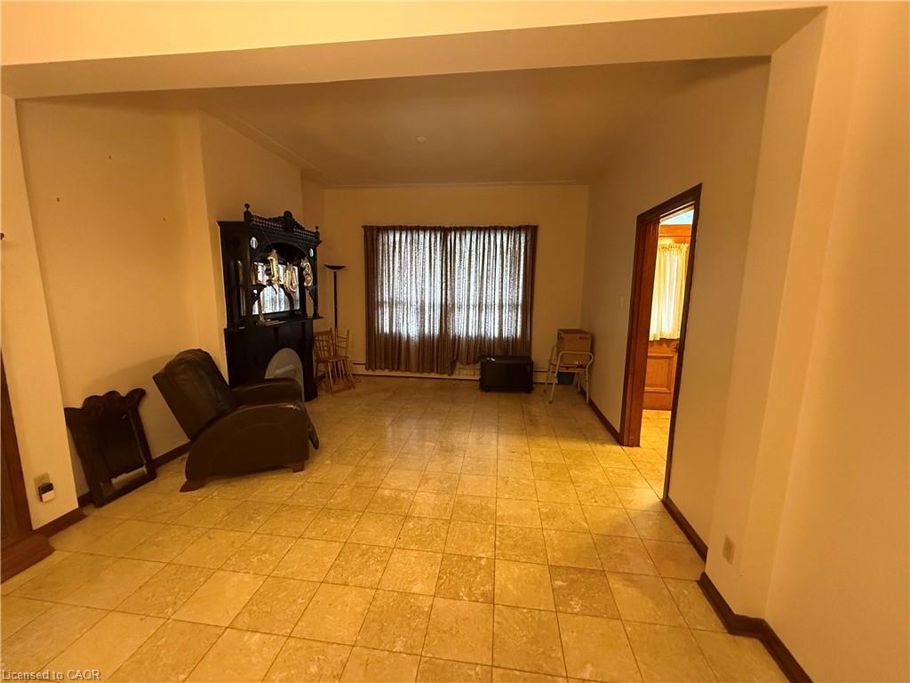 16 Mulberry Street Property Photo 10