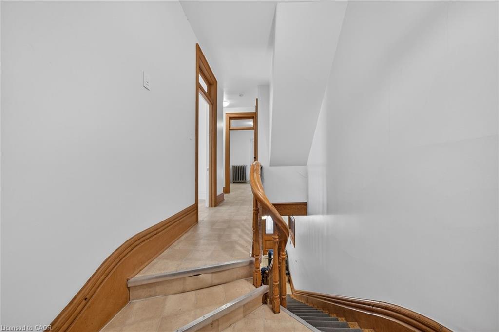 16 Mulberry Street Property Photo 19