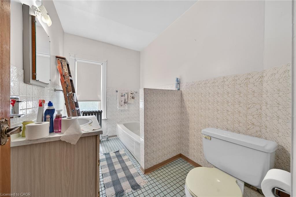 16 Mulberry Street Property Photo 21