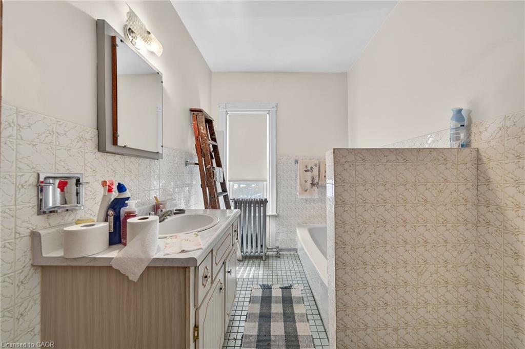 16 Mulberry Street Property Photo 22
