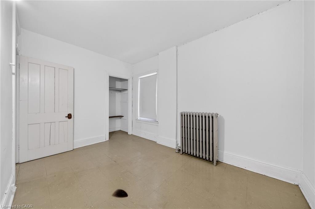 16 Mulberry Street Property Photo 24