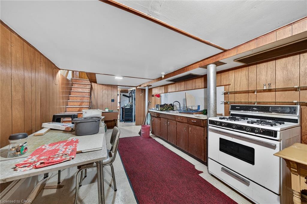16 Mulberry Street Property Photo 43