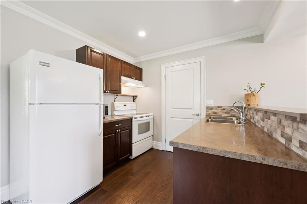 2073 Maplewood Road Property Photo 31