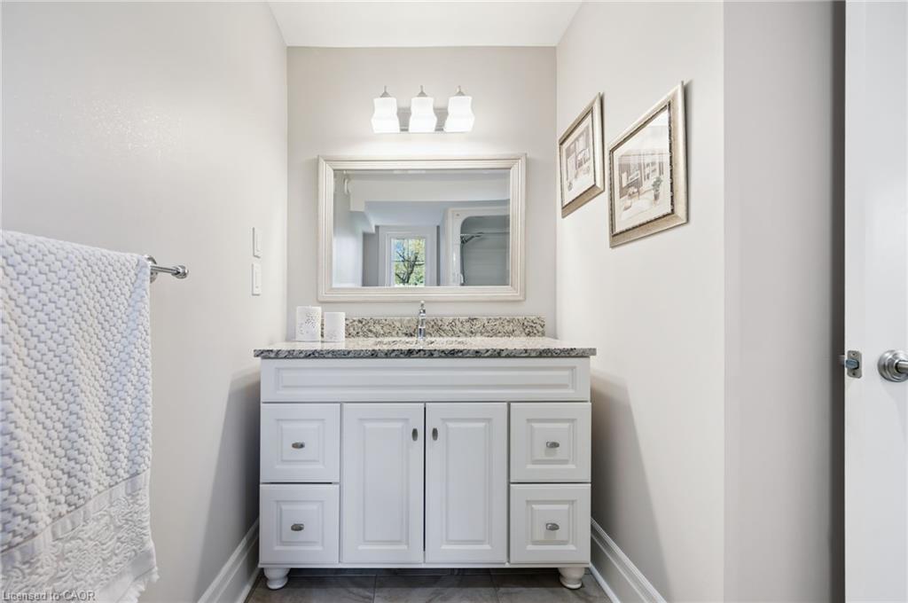 2073 Maplewood Road Property Photo 34