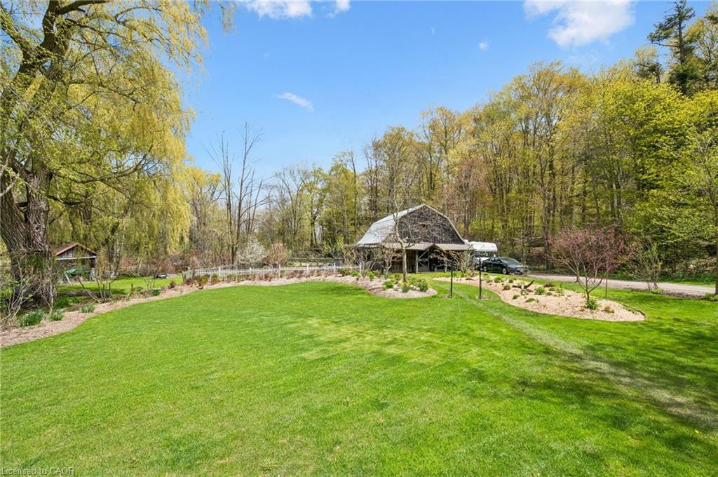 2073 Maplewood Road Property Photo 42
