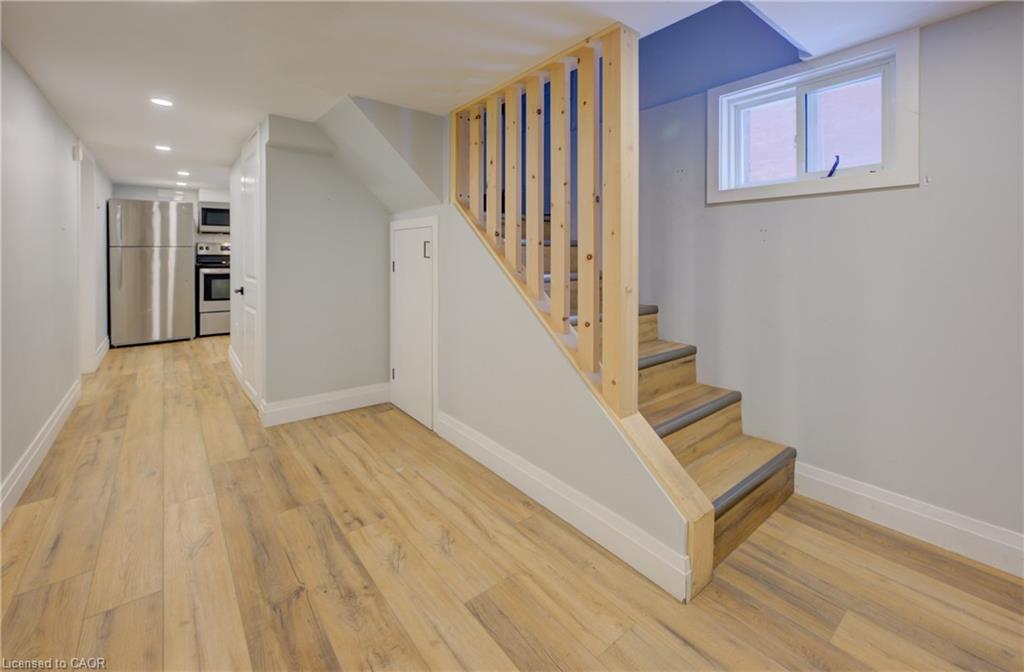 21 Fairview Avenue Property Photo 5