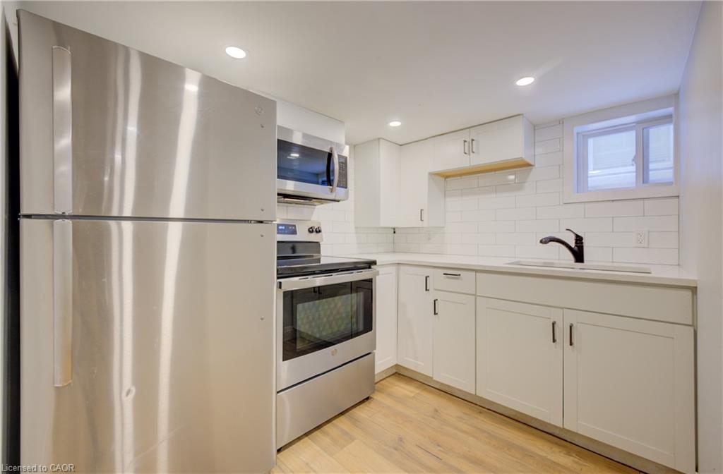 21 Fairview Avenue Property Photo 9