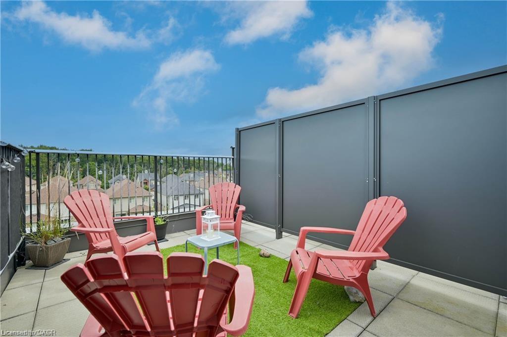 27-107 Westra Drive Property Photo 32
