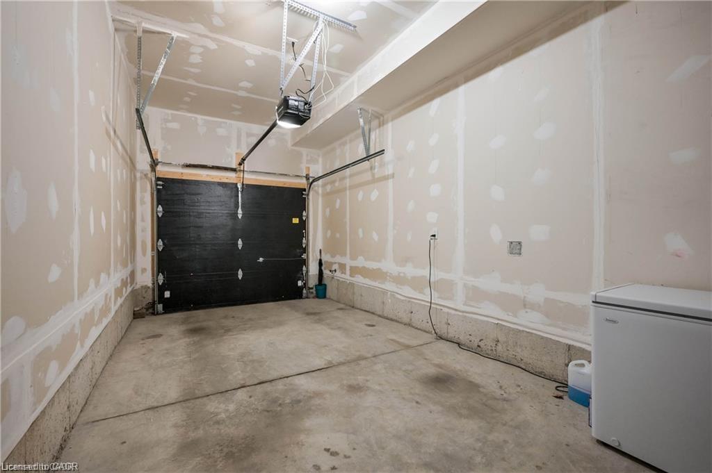 27-107 Westra Drive Property Photo 40