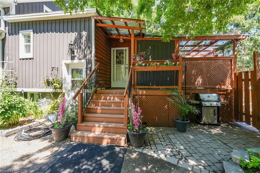 3555 Campden Road Property Photo 6