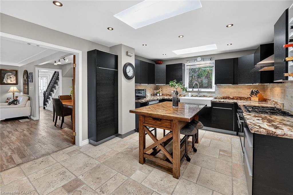3555 Campden Road Property Photo 10