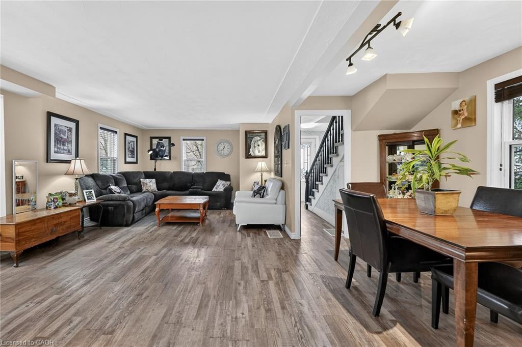 3555 Campden Road Property Photo 16