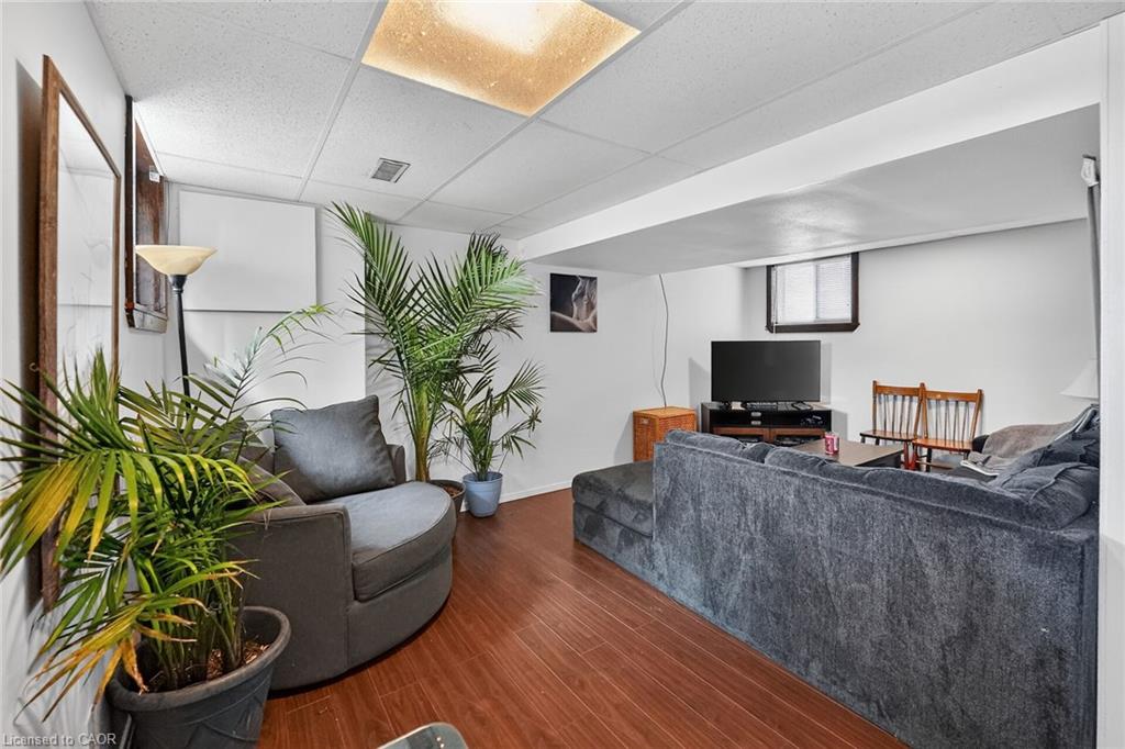 3555 Campden Road Property Photo 28