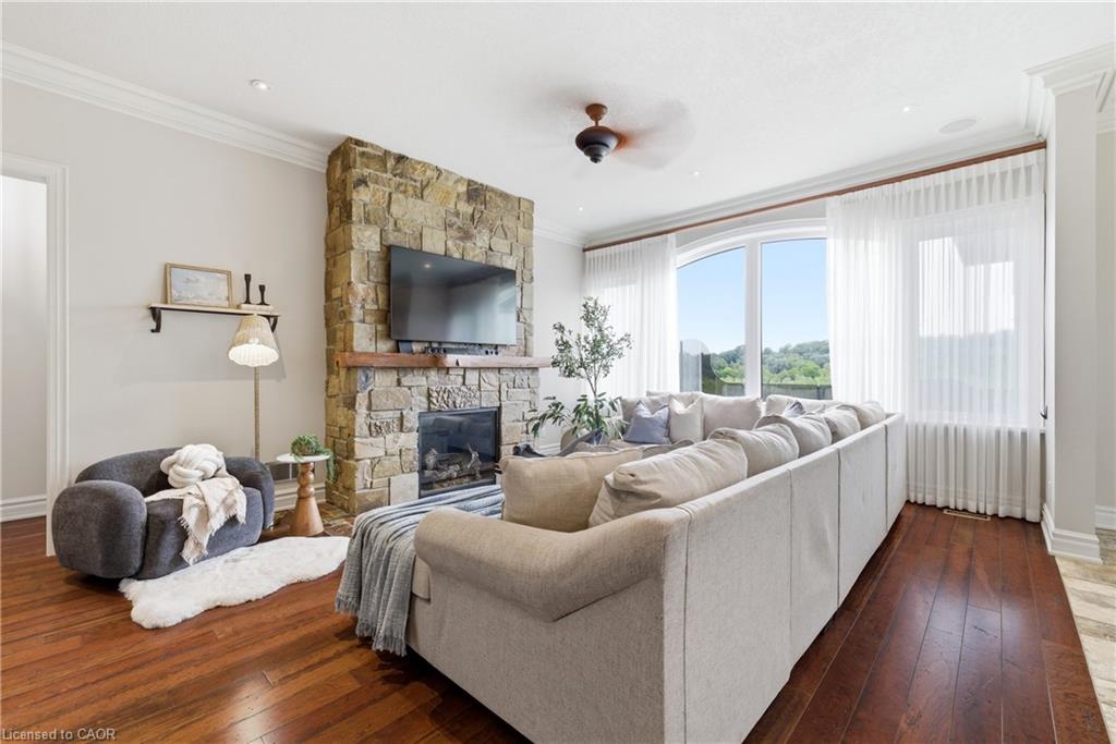 54 Paige Street Property Photo 10