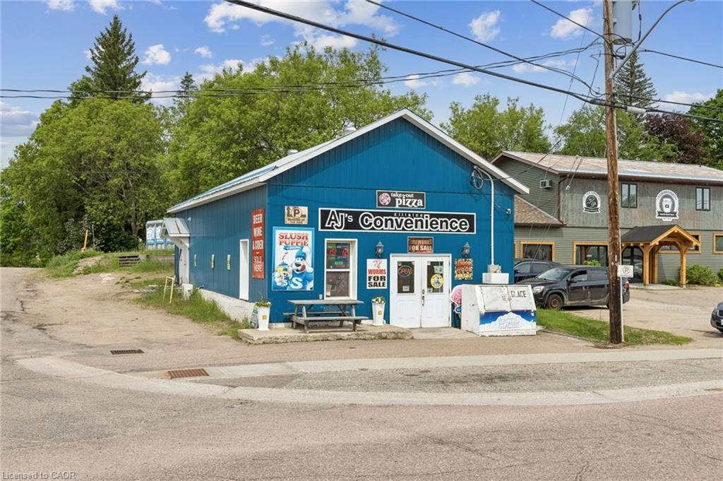 188 Queen Street Property Photo 5