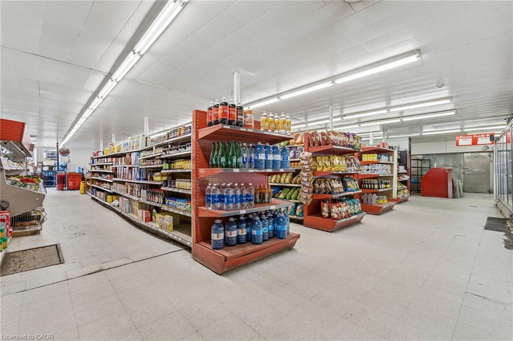 188 Queen Street Property Photo 8