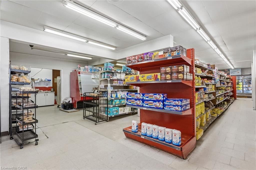188 Queen Street Property Photo 10