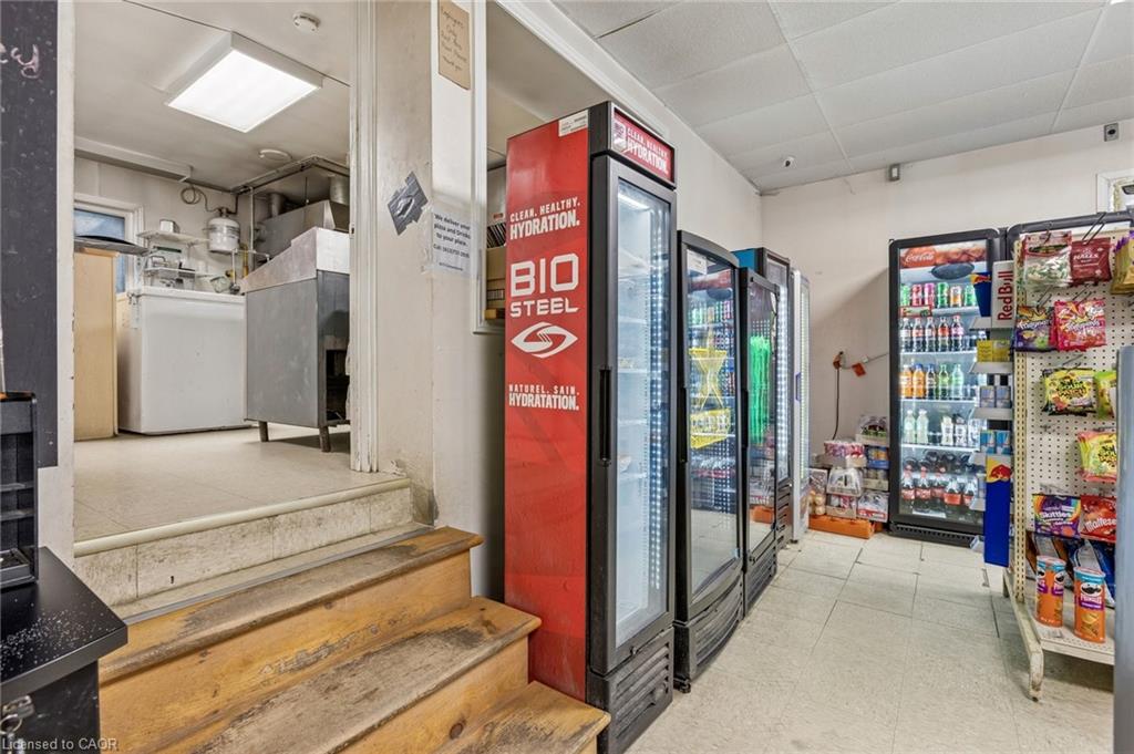 188 Queen Street Property Photo 16