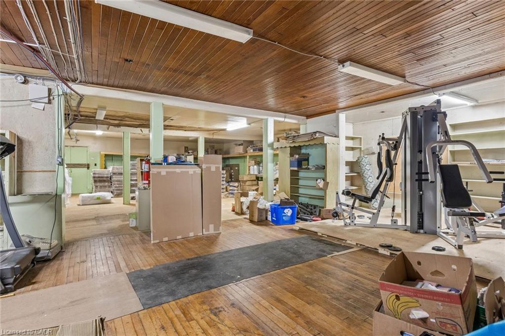 188 Queen Street Property Photo 35