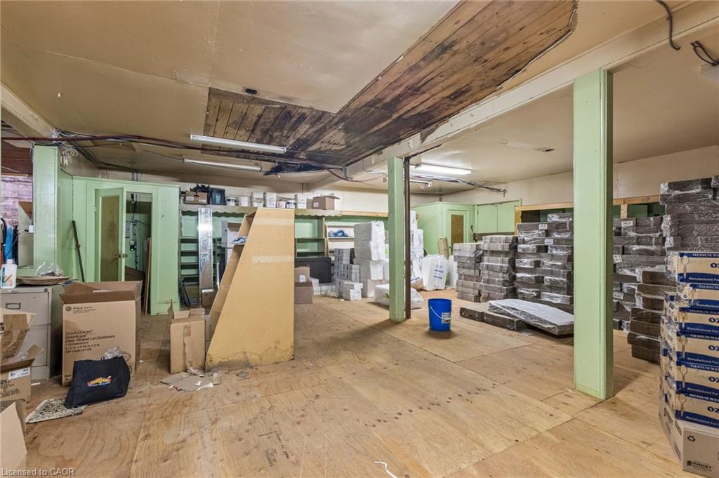 188 Queen Street Property Photo 36