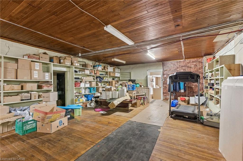 188 Queen Street Property Photo 37