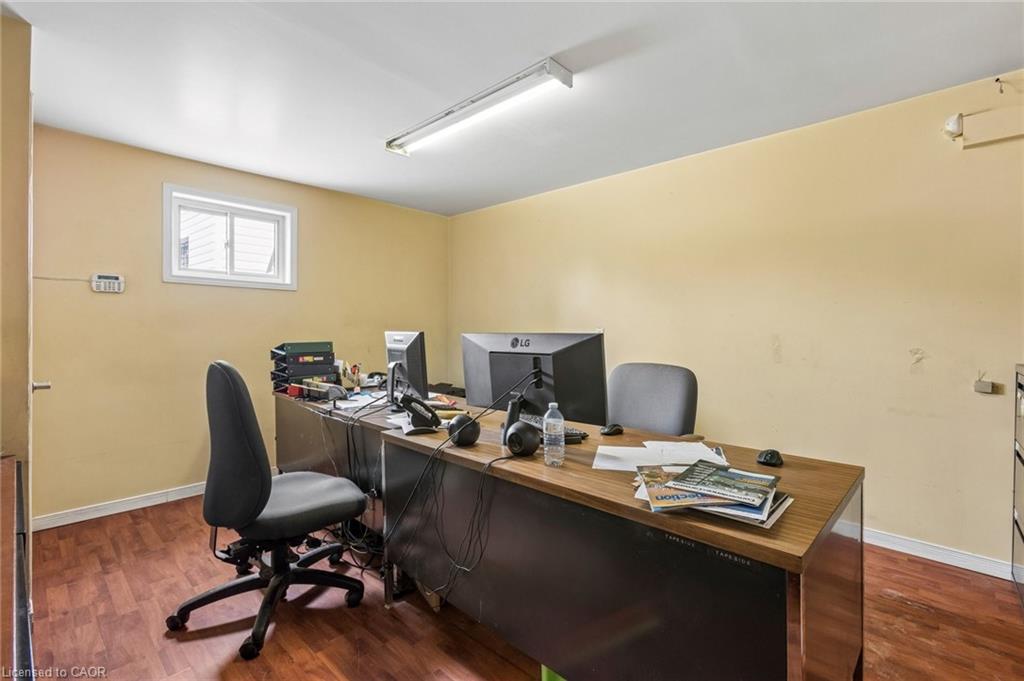 188 Queen Street Property Photo 40