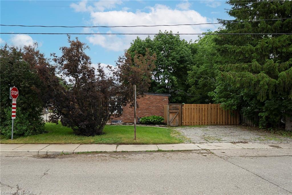 15 Margueretta Street Property Photo 25