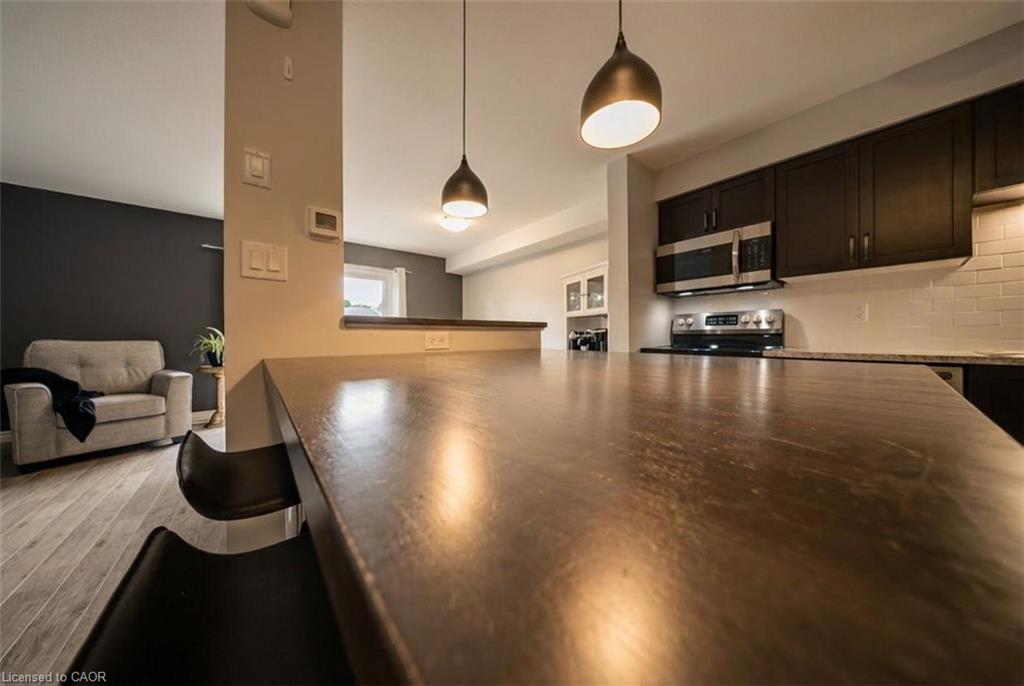 21-30 Imperial Road S Property Photo 11