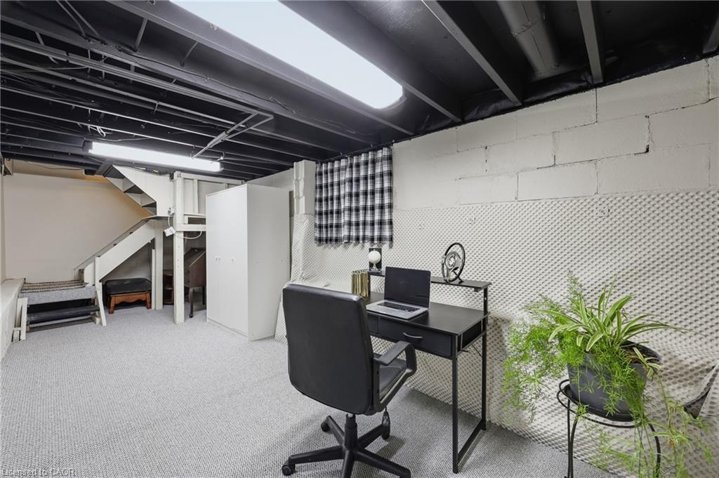 31 Hunter Street Property Photo 29