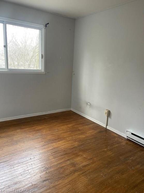 74 William Street W Property Photo 5