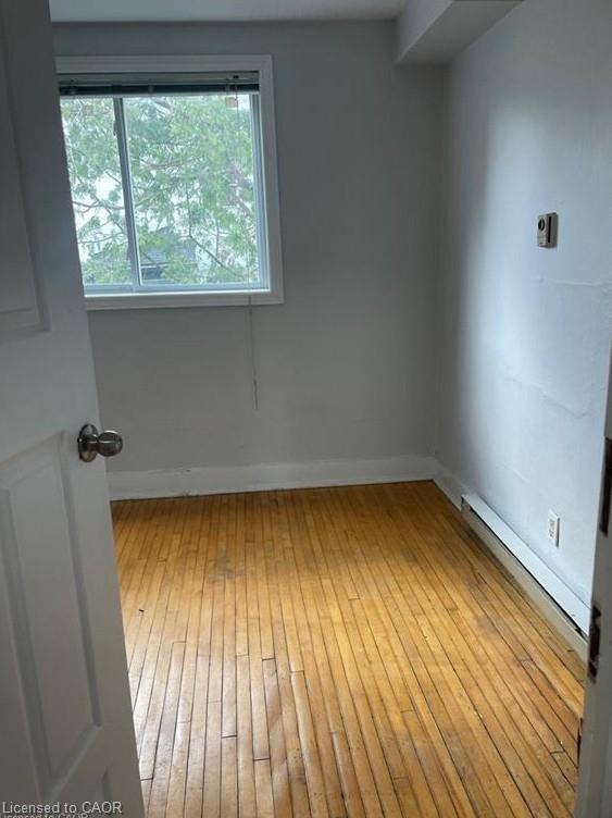 74 William Street W Property Photo 9