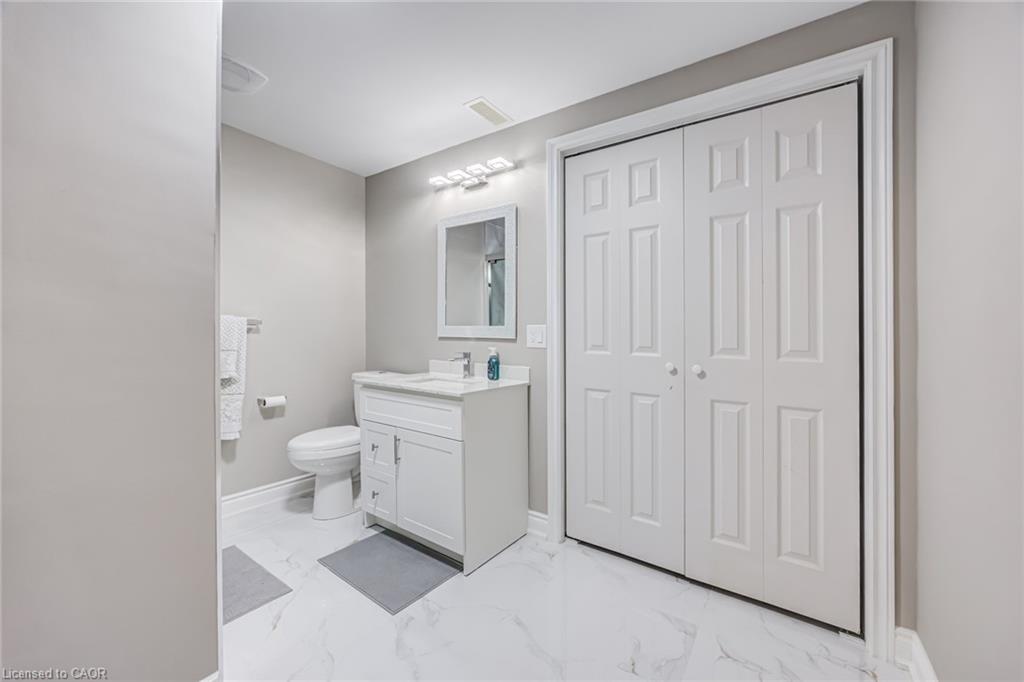 7 Bramoak Crescent Property Photo 27