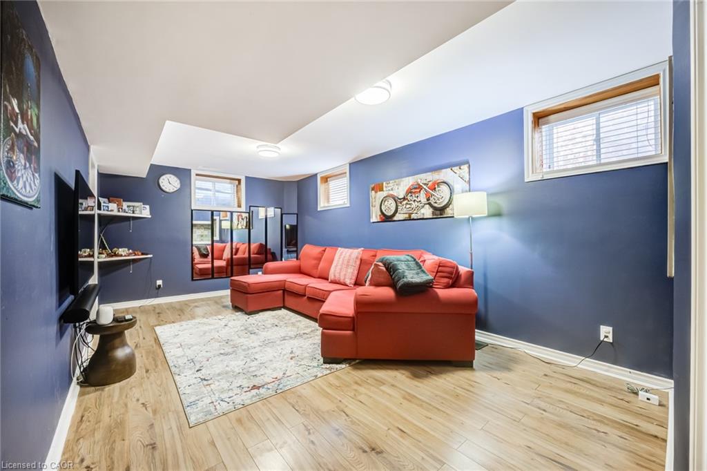 7 Bramoak Crescent Property Photo 29