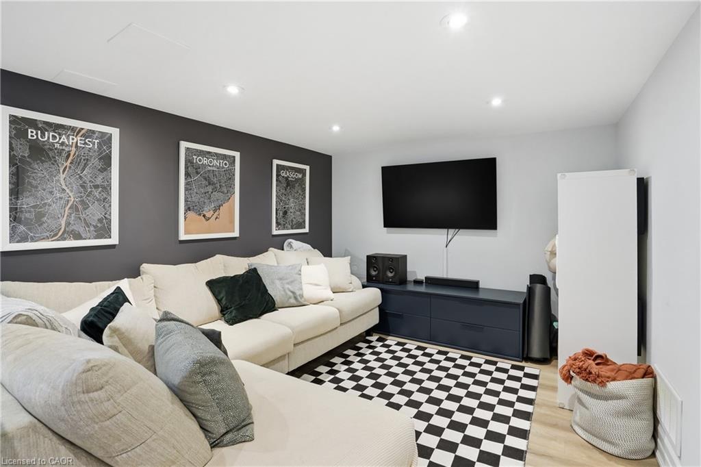 39 Bellhouse Avenue Property Photo 27