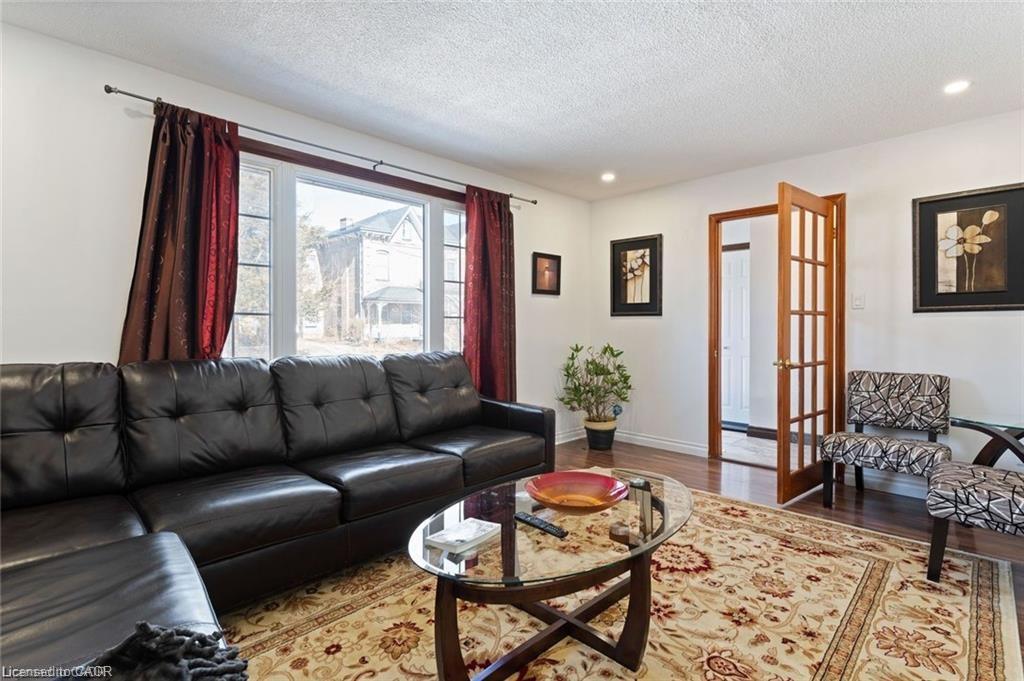 1-25 Palace Street Property Photo 4