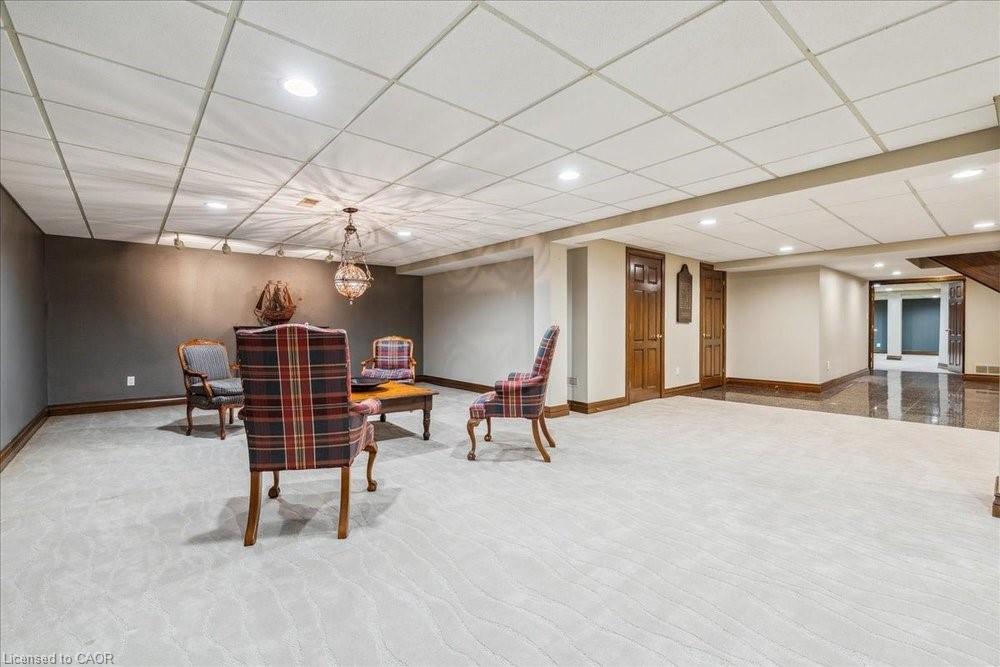 7 Lakegate Drive Property Photo 35