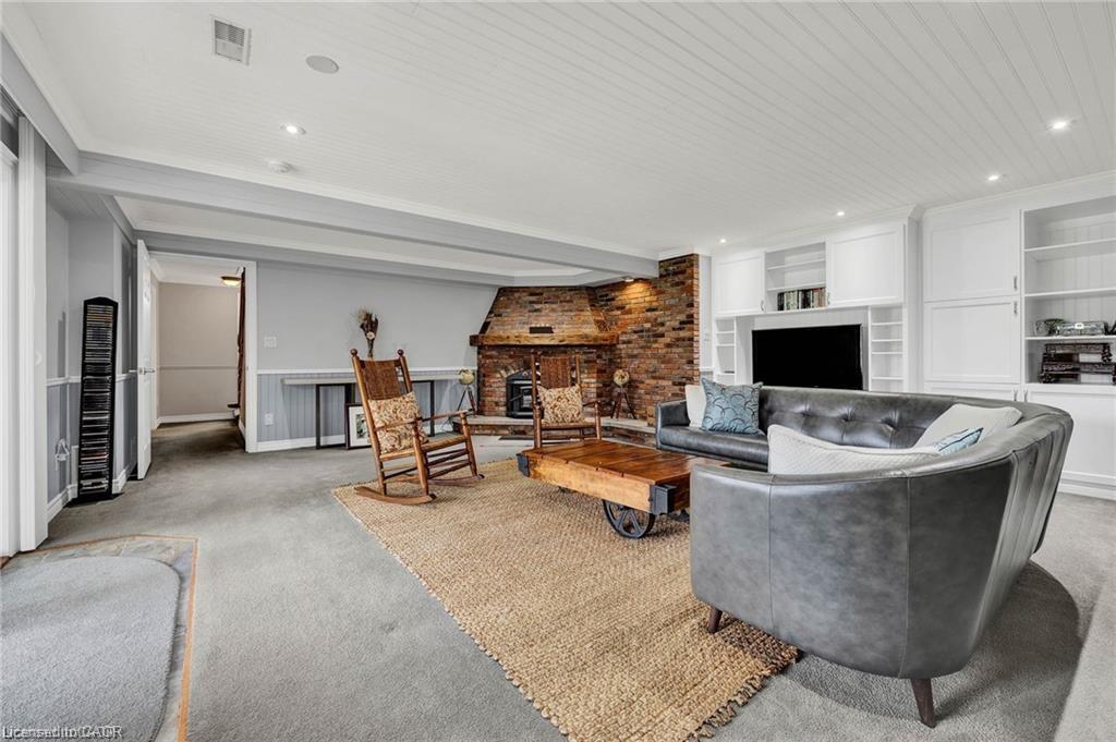 10566 Second Line Property Photo 17