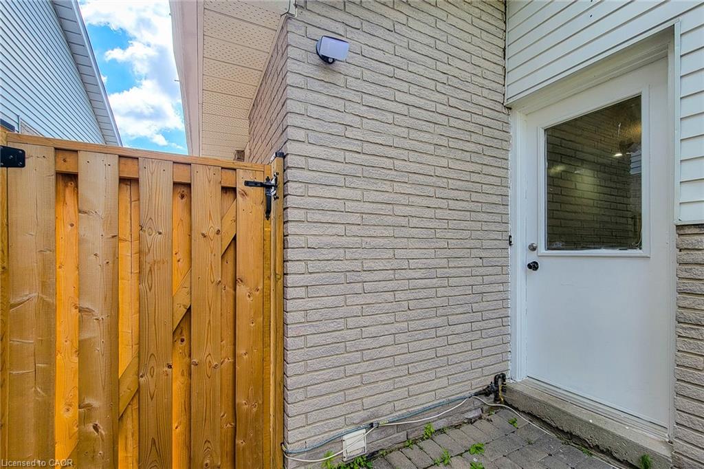 10 Lancer Court Property Photo 4