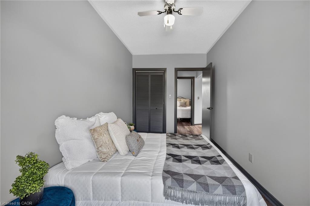 184 London Street N Property Photo 19